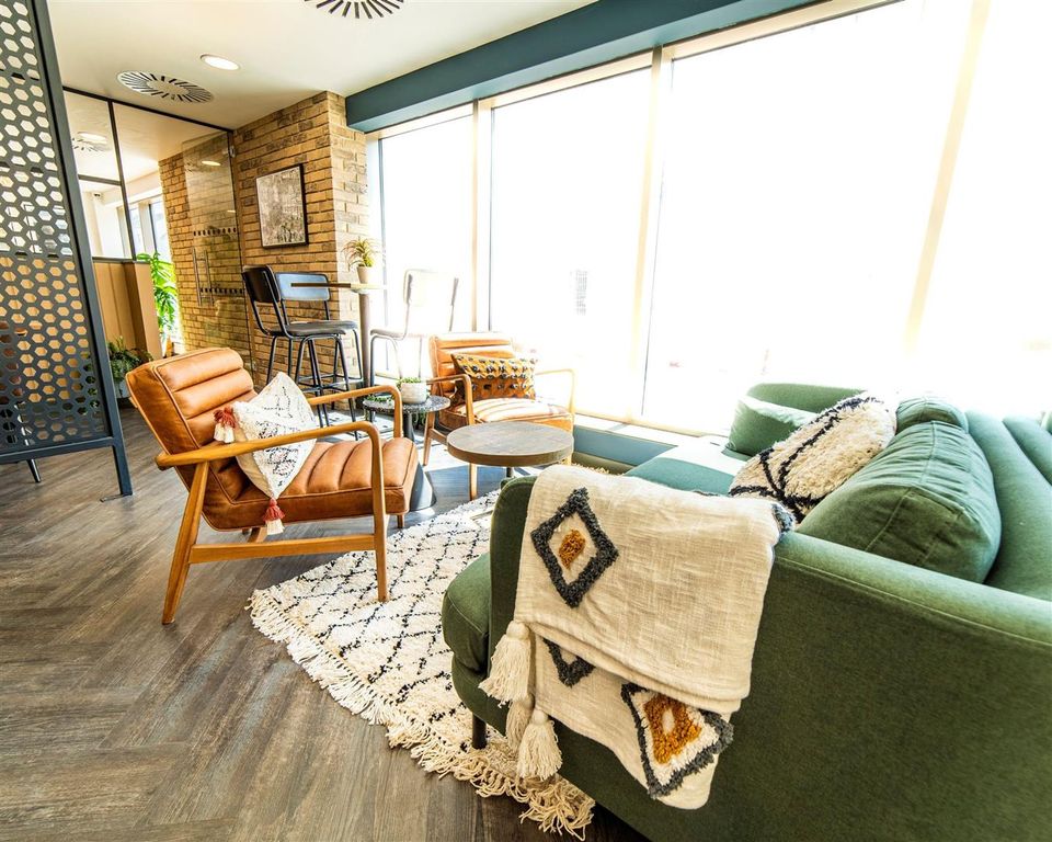 Property photo 1 of 22