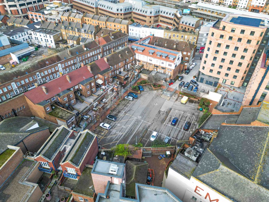 Property photo 3 of 4