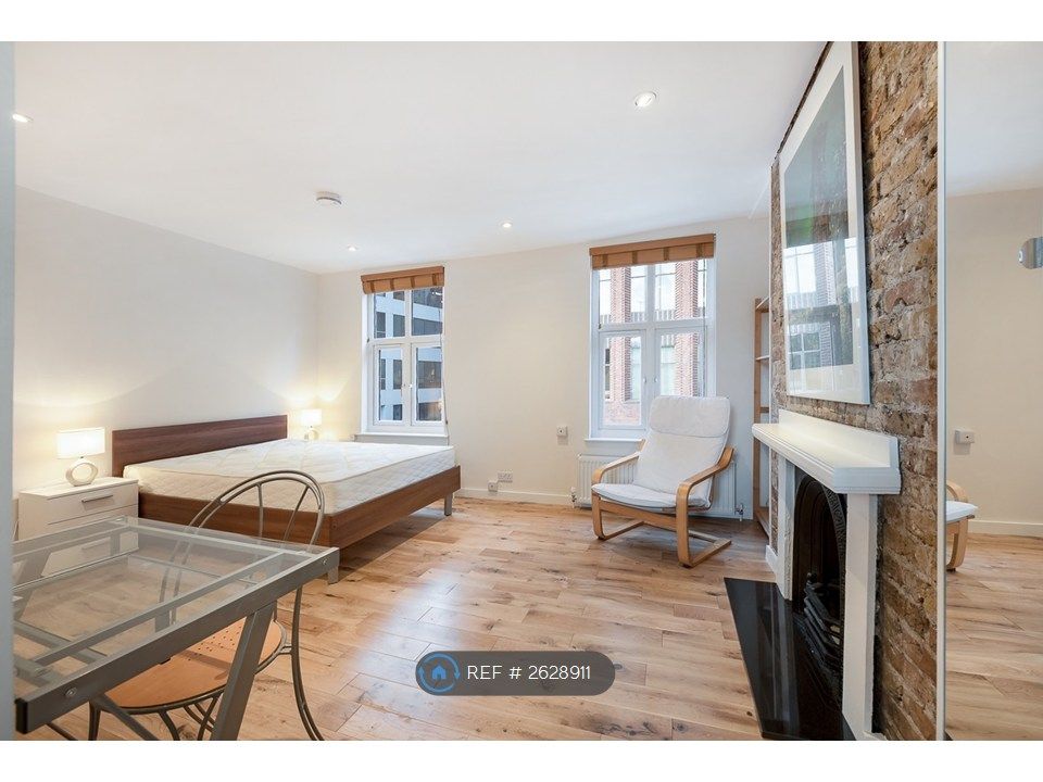Property photo 1 of 6 Main Room