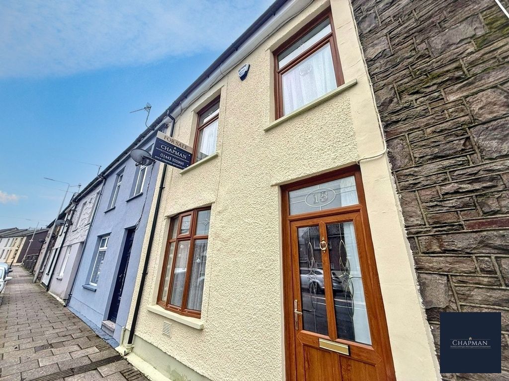 Property photo 2 of 25