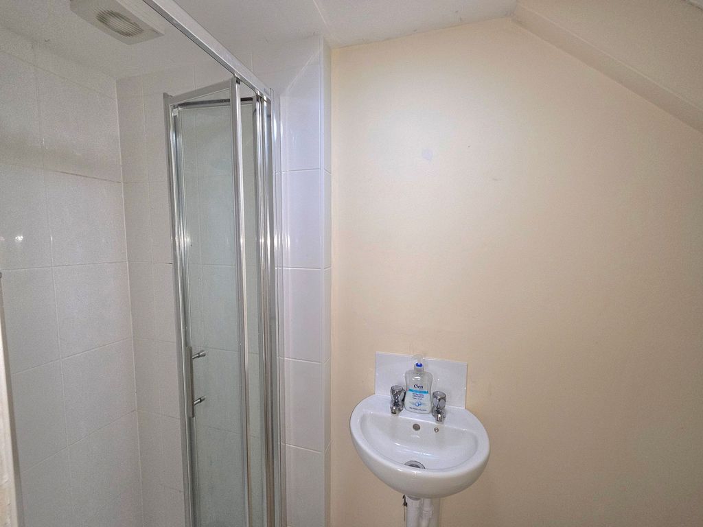 Property photo 3 of 5 Shower Room