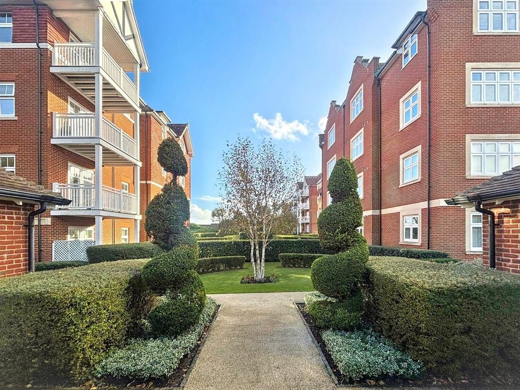 Additional image 21 of 2 bed flat for saleDarley Road, Eastbourne BN20