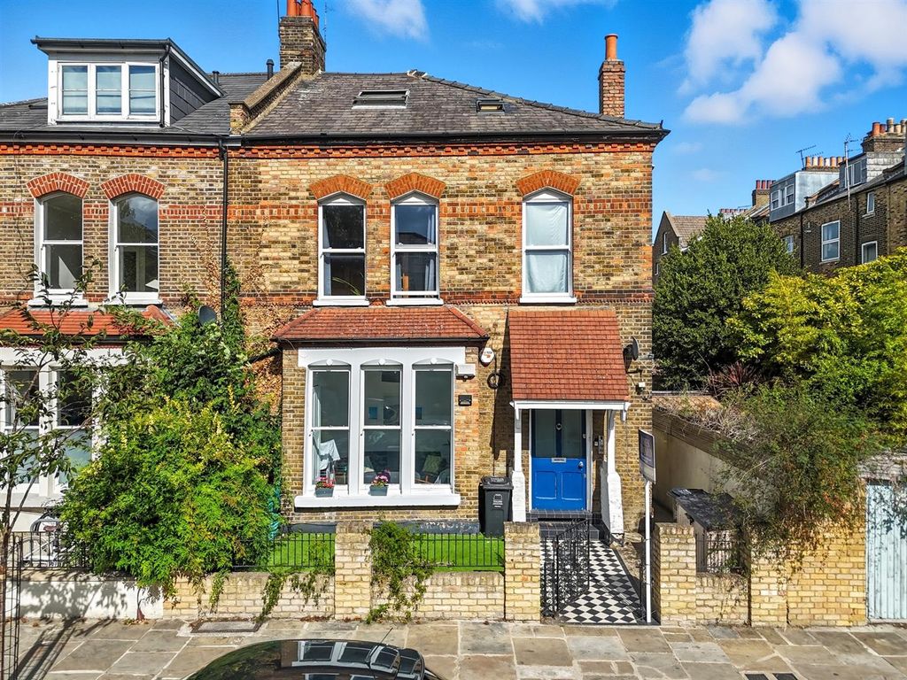Property photo 1 of 17 1