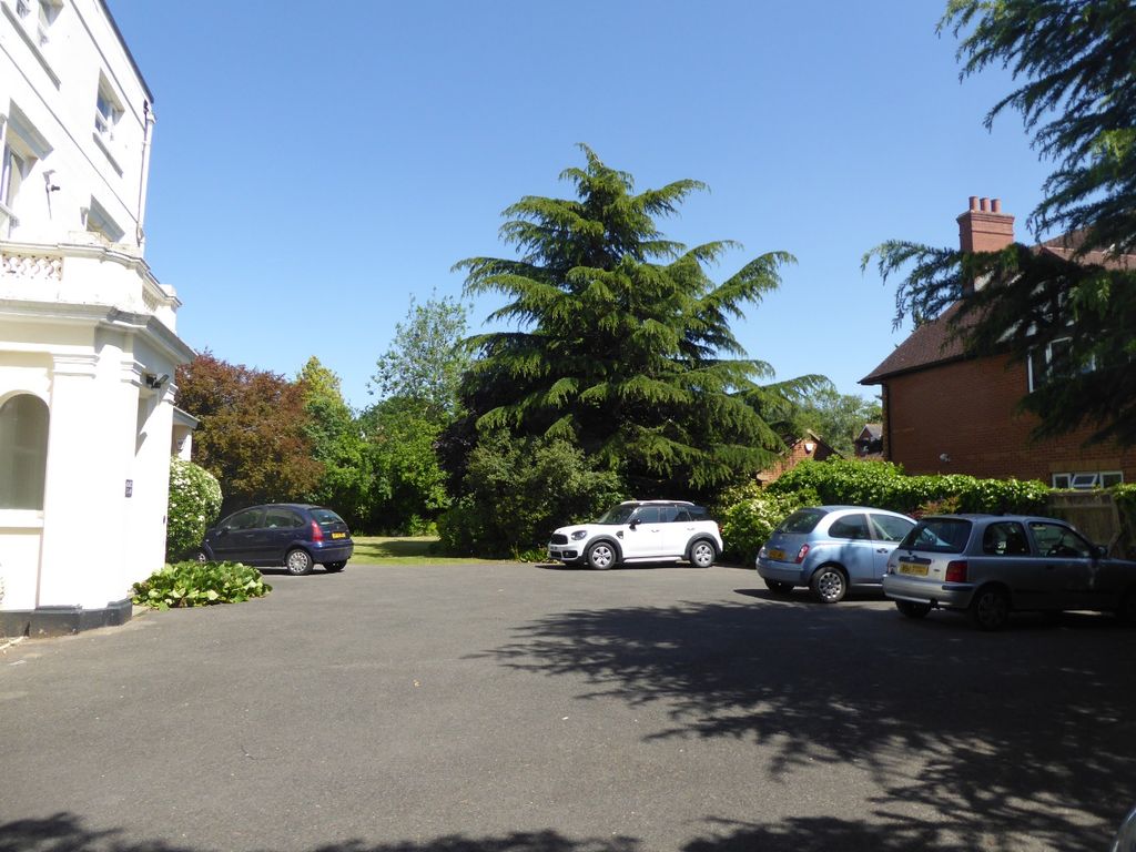 Property photo 2 of 12 3965674