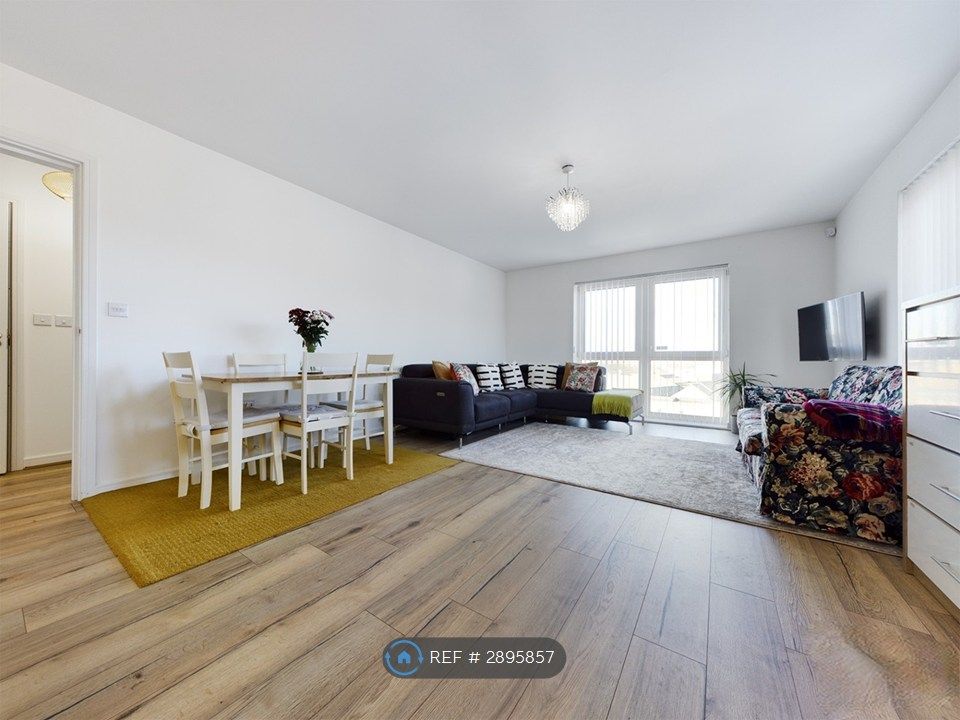Property photo 1 of 11 Living Room View 1