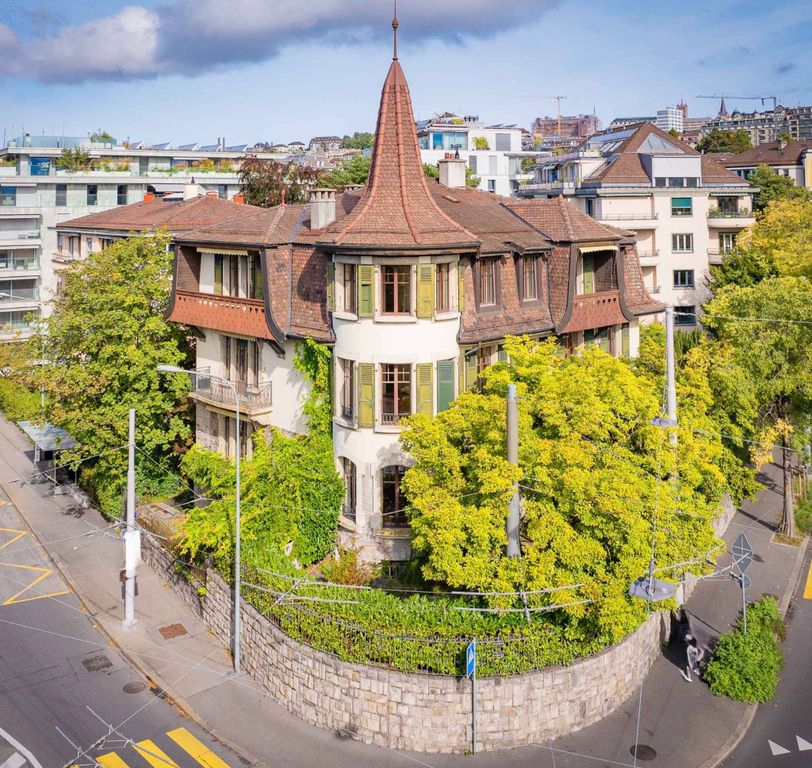 Property photo 2 of 8