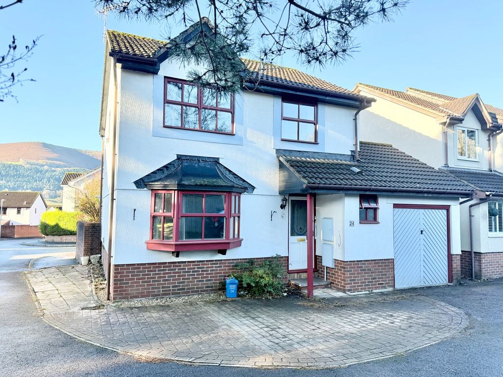 Property photo 1 of 20