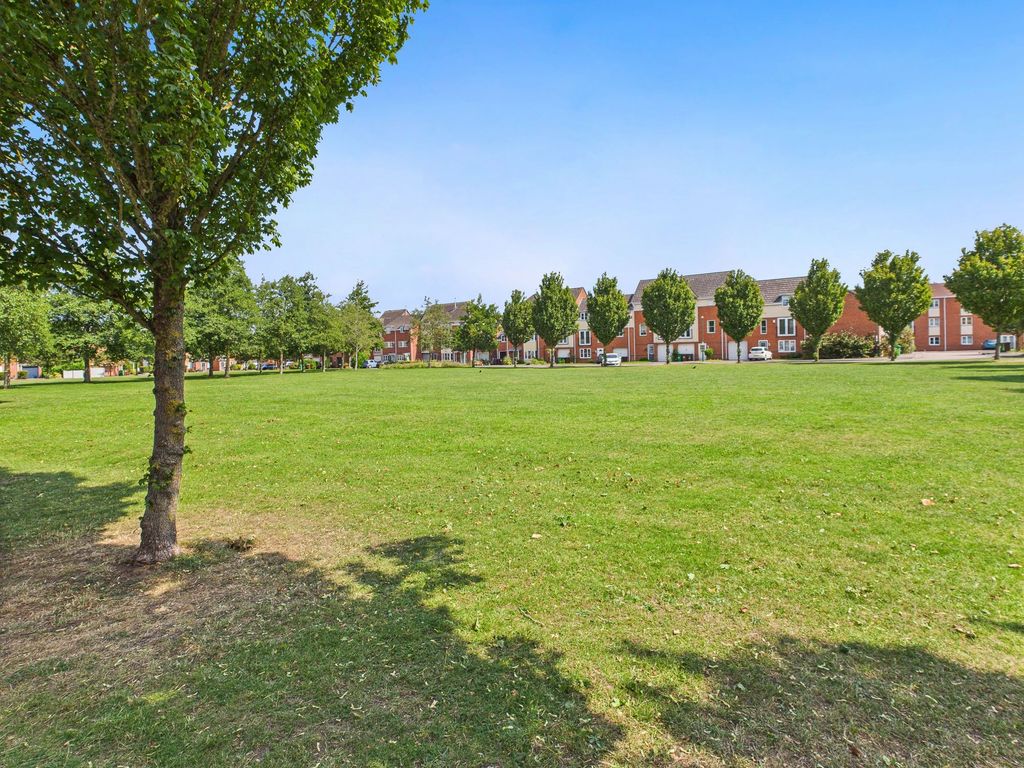 Property photo 3 of 20 Open Communal Green