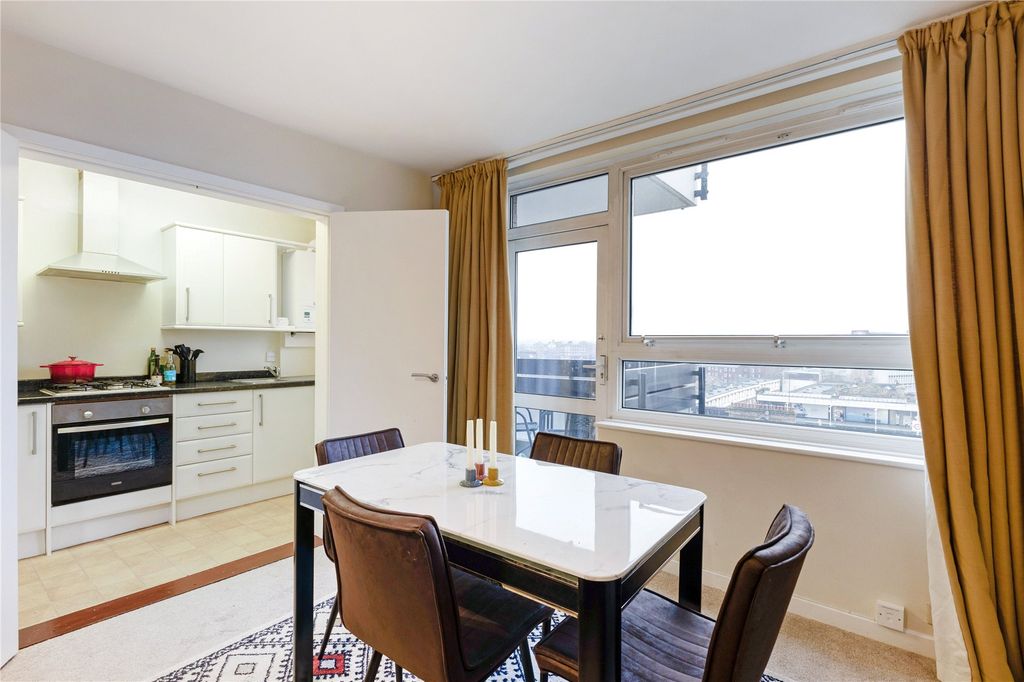 Property photo 2 of 10 Picture No. 22