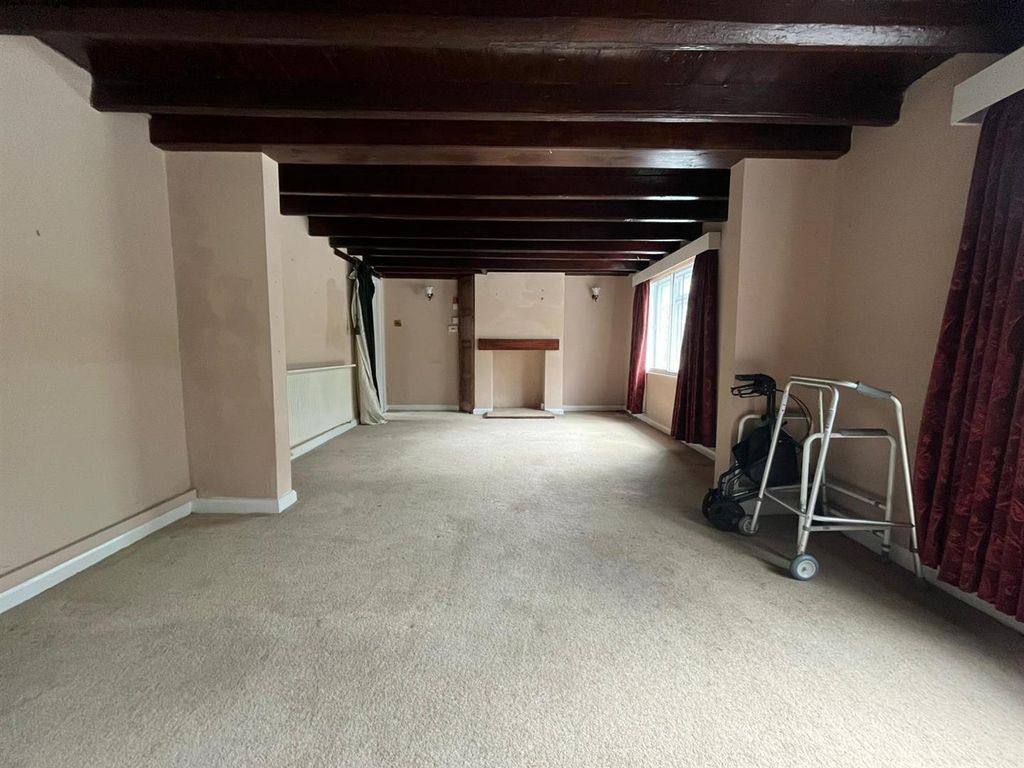 Property photo 2 of 28 Sitting Room And Dining Area