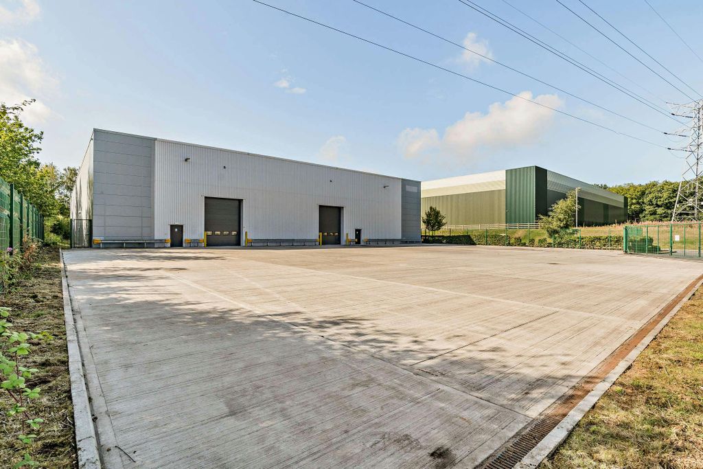 Property photo 3 of 12 8661829Exterior20800.Jpg