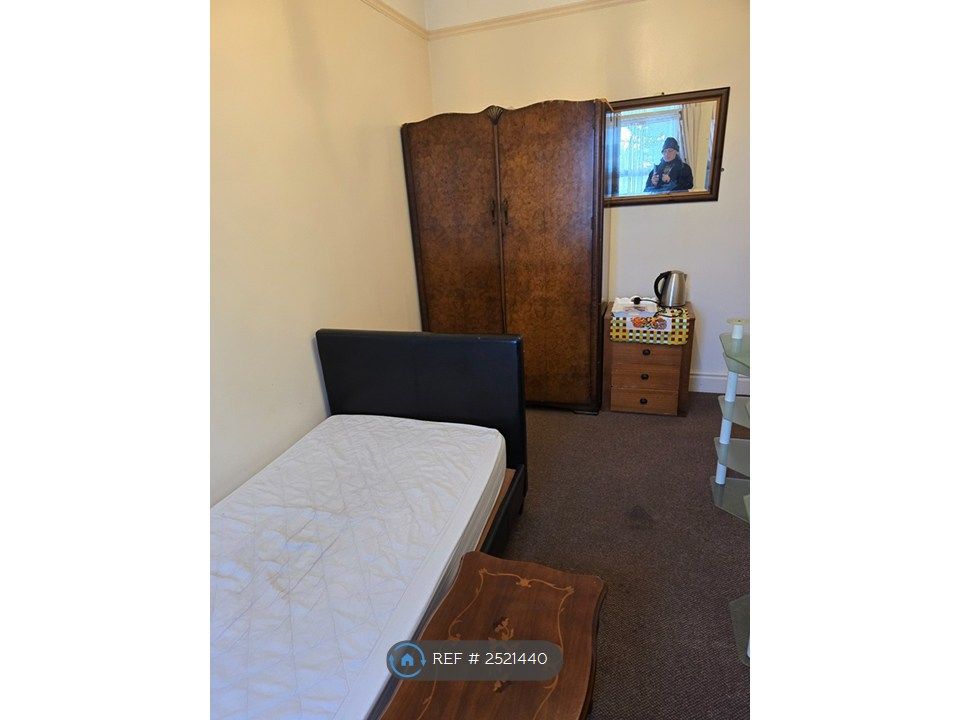 Property photo 1 of 4