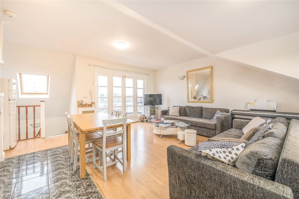 Property photo 2 of 10 Picture No. 01