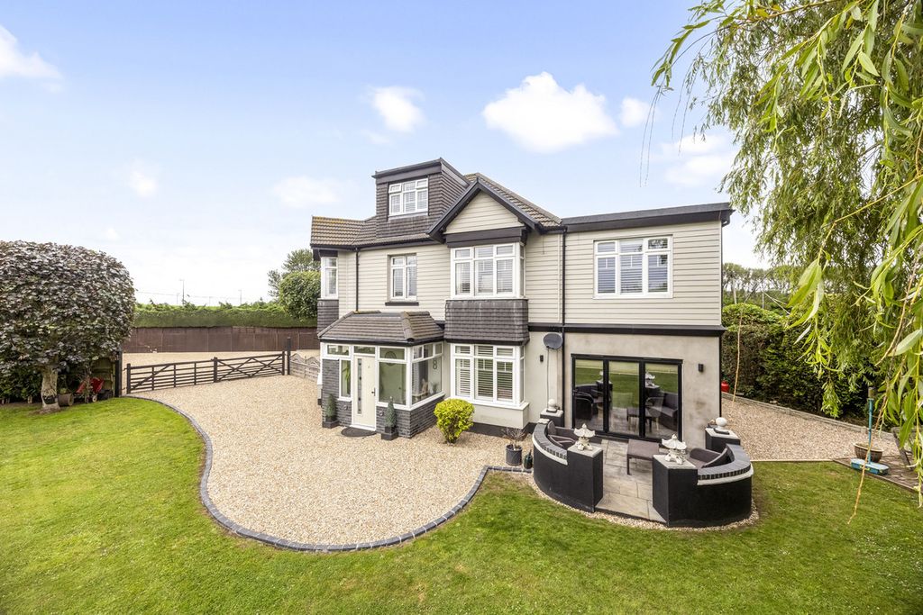 Property photo 1 of 33