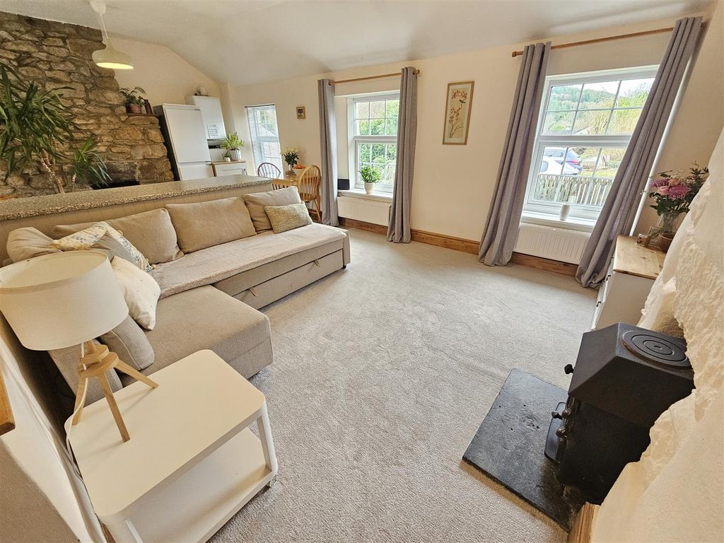 Property photo 2 of 23 Living Room.Jpg