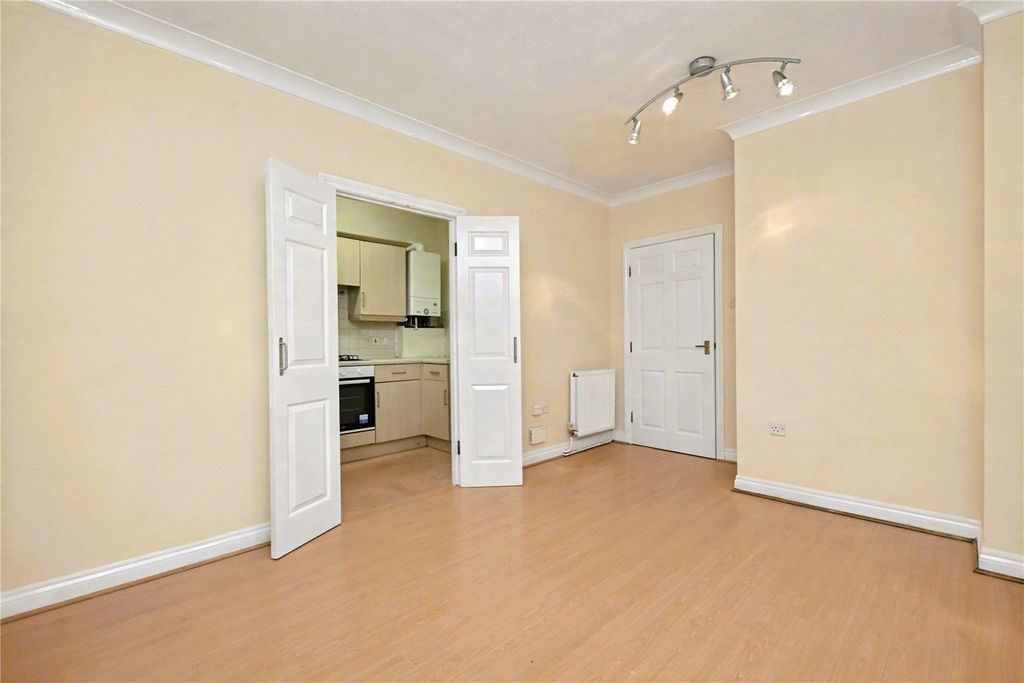 Property photo 2 of 13 Picture 2