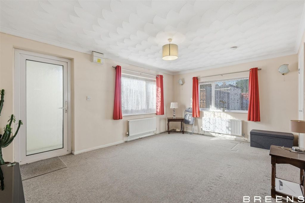 Property photo 2 of 11 Img_1343.Jpg