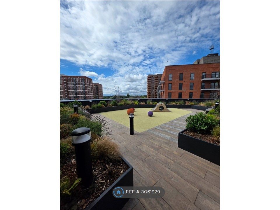 Property photo 1 of 7 Rooftop