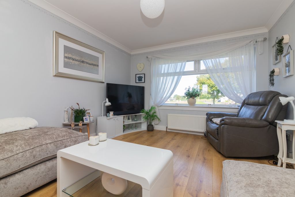 Property photo 2 of 30 23 Linnet Avenue L-4
