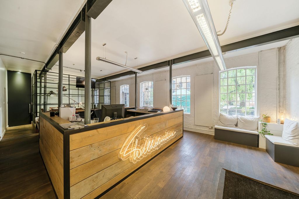 Property photo 3 of 16 1271838 5.Jpg