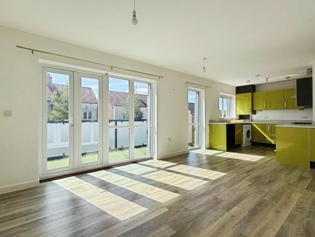 Property photo 3 of 16