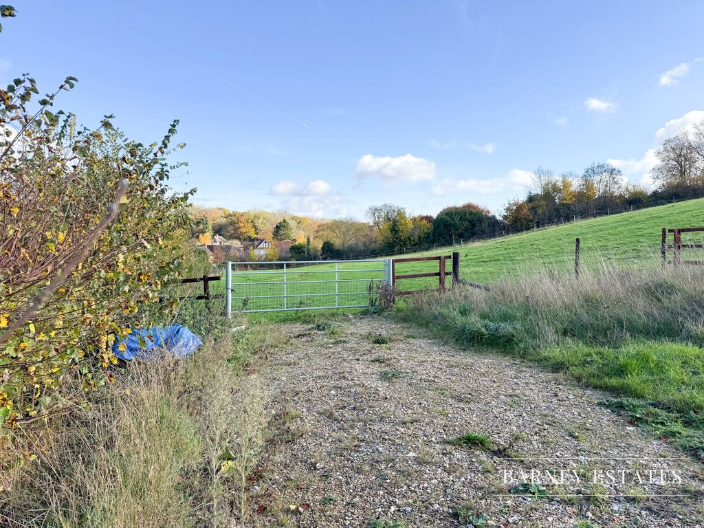 Property photo 2 of 4 Photo 1