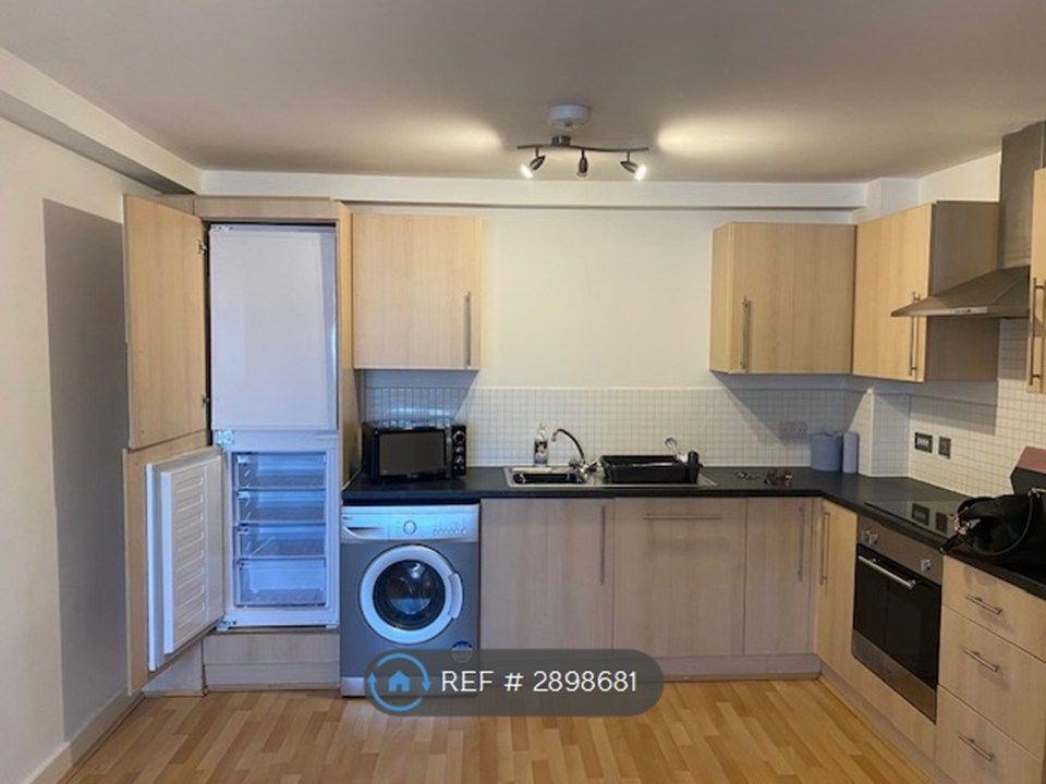 Property photo 1 of 11 Kitchen With Integrated Appliances