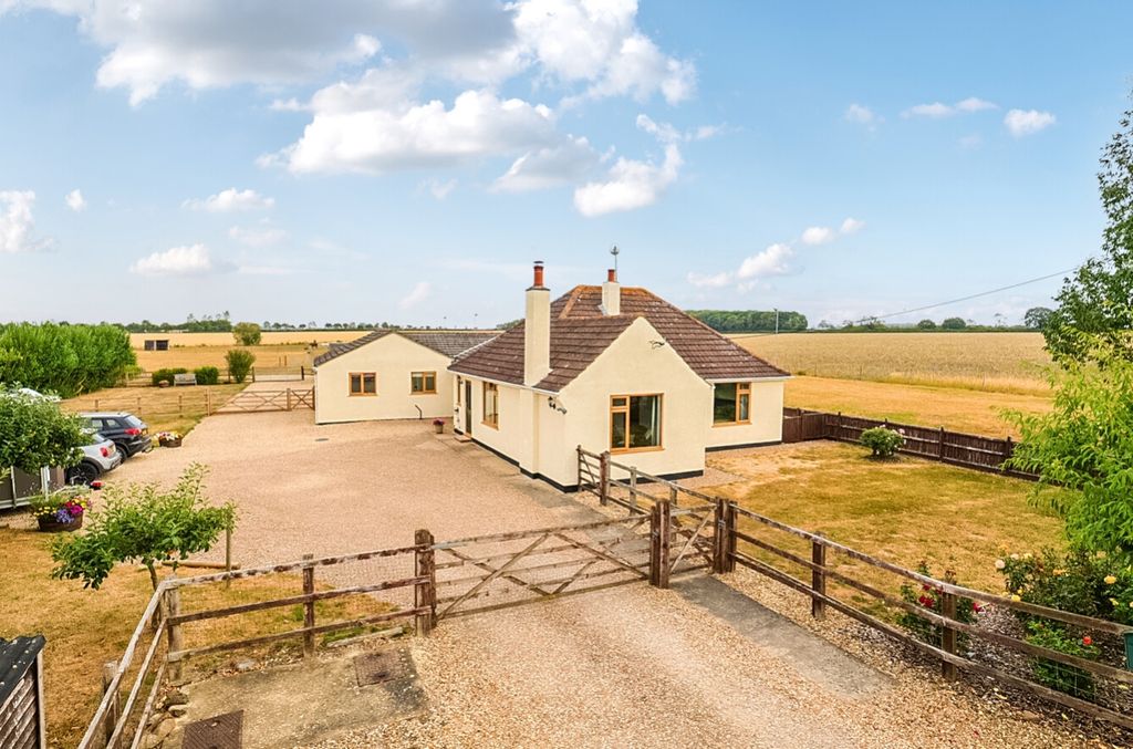 Property photo 1 of 47 1501366 (5)