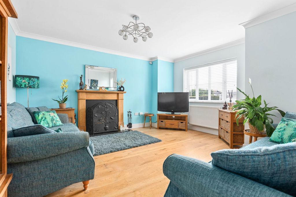 Property photo 2 of 22