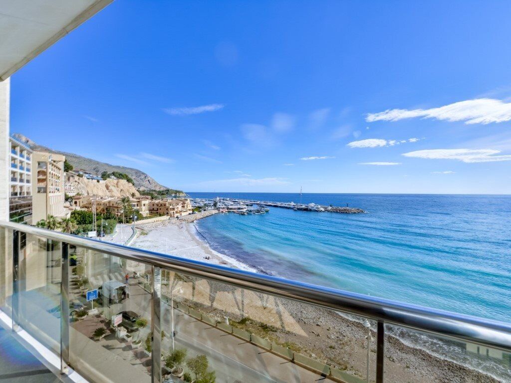 Property photo 1 of 60 Modern 1st Line Beach Flat For Sale In Altea