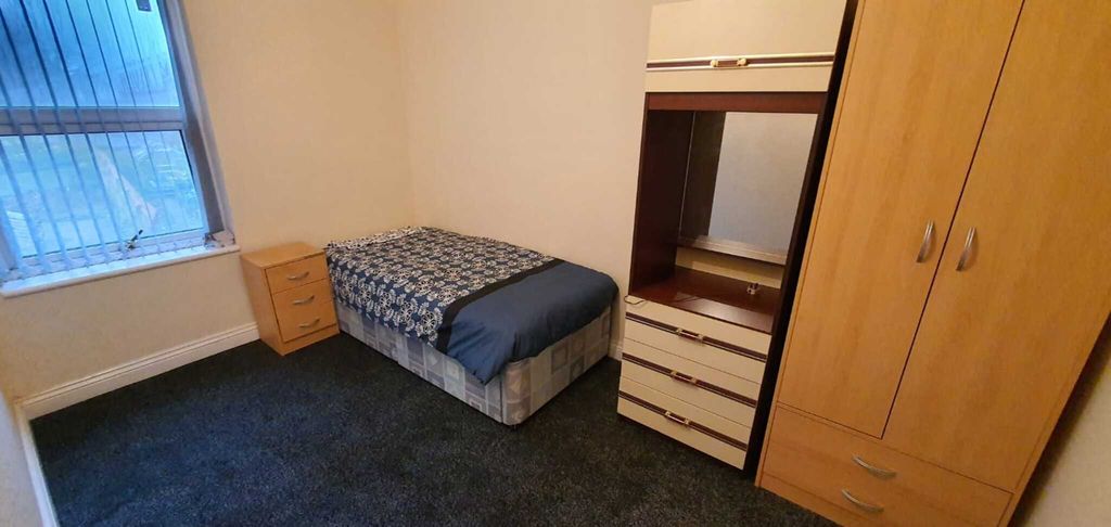 Property photo 2 of 4