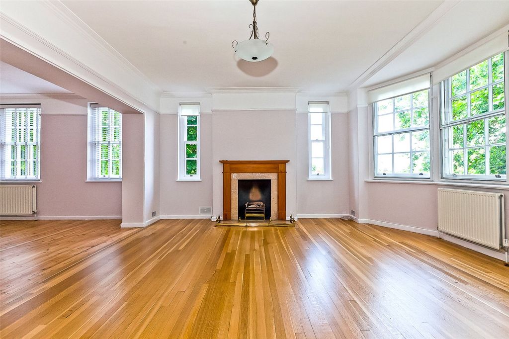 Property photo 2 of 10 Picture No. 33