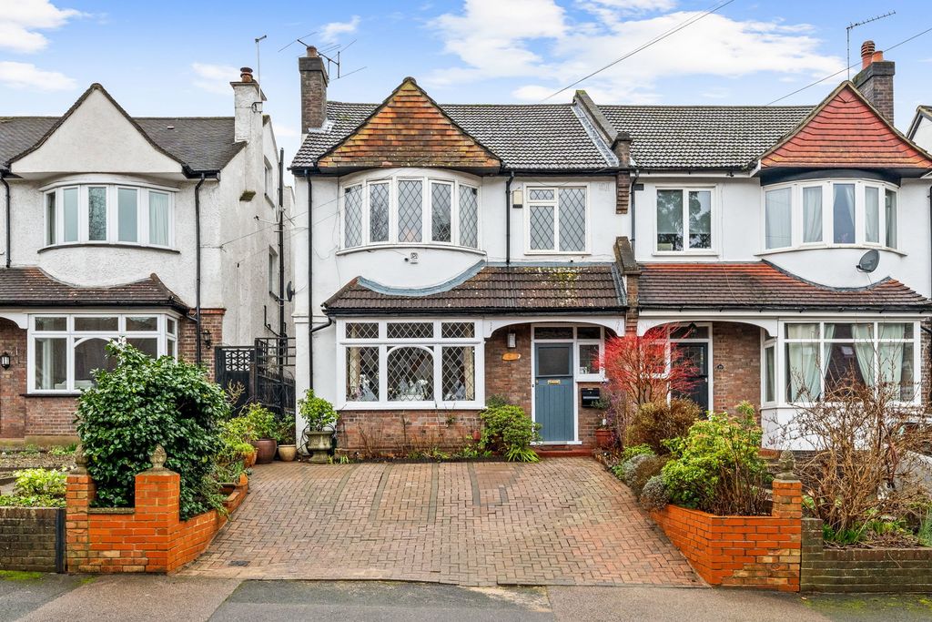 Property photo 1 of 24