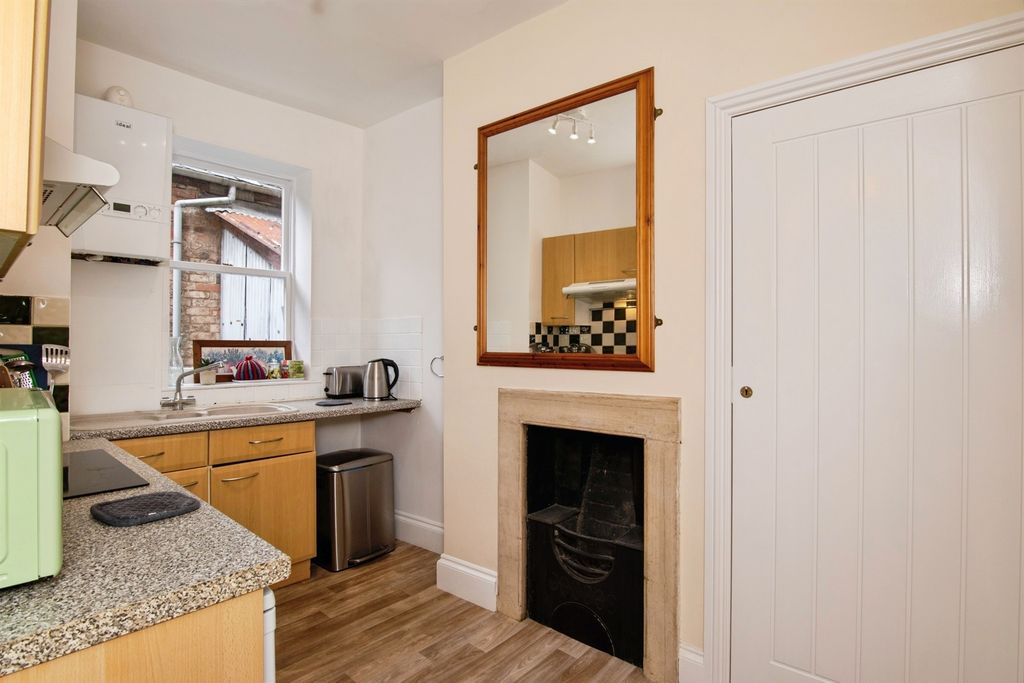 Additional image 6 of 1 bed flat for saleBelle Vue Terrace, Malvern WR14