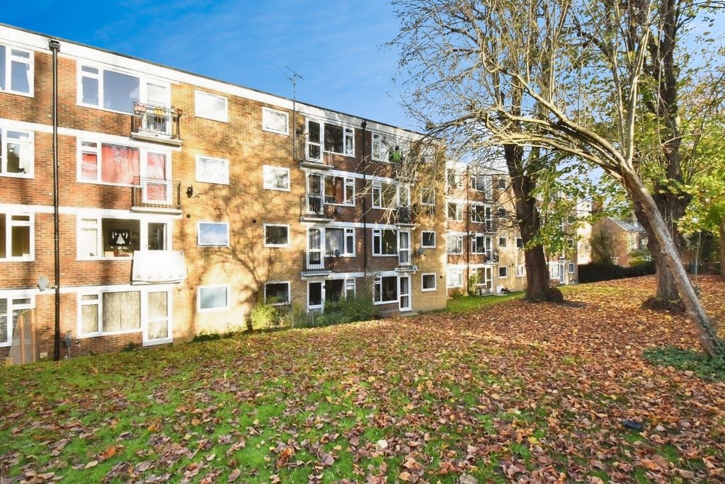 Property photo 3 of 9 Pbox-Img.Jpg