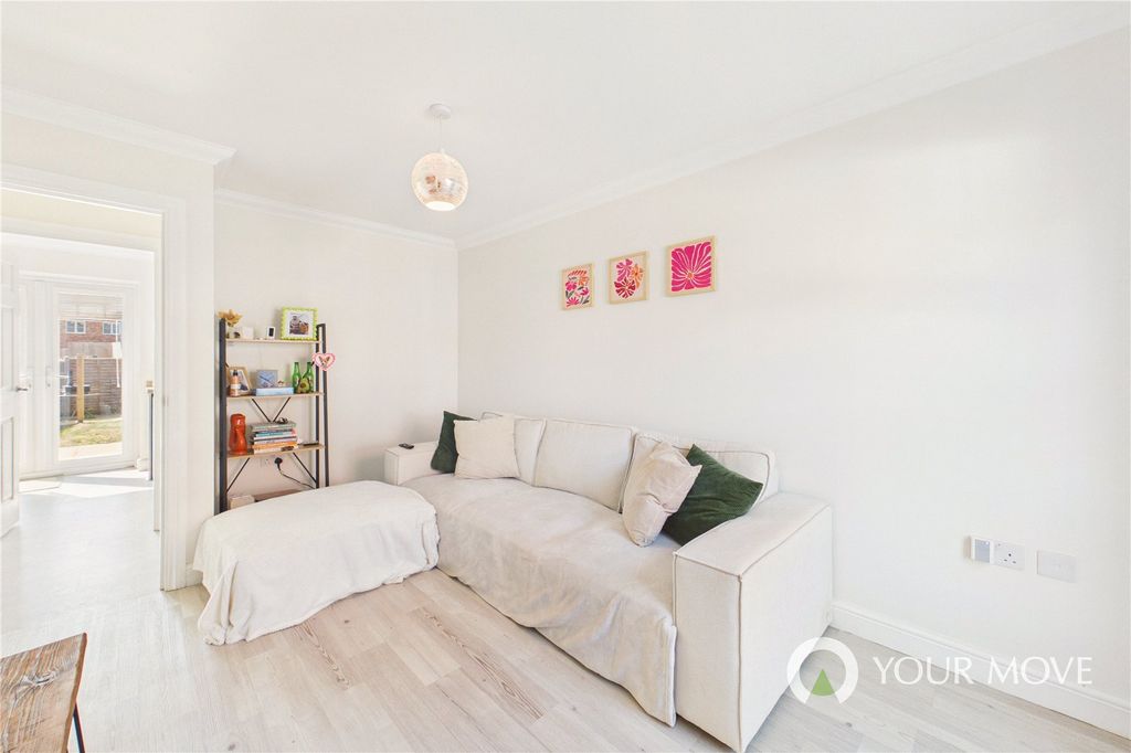 Property photo 2 of 13 Picture No. 02