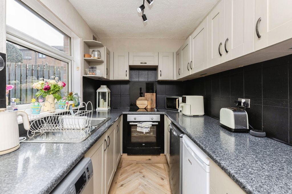 Additional image 5 of 3 bed semi-detached house for saleCornmill Drive, Liversedge WF15