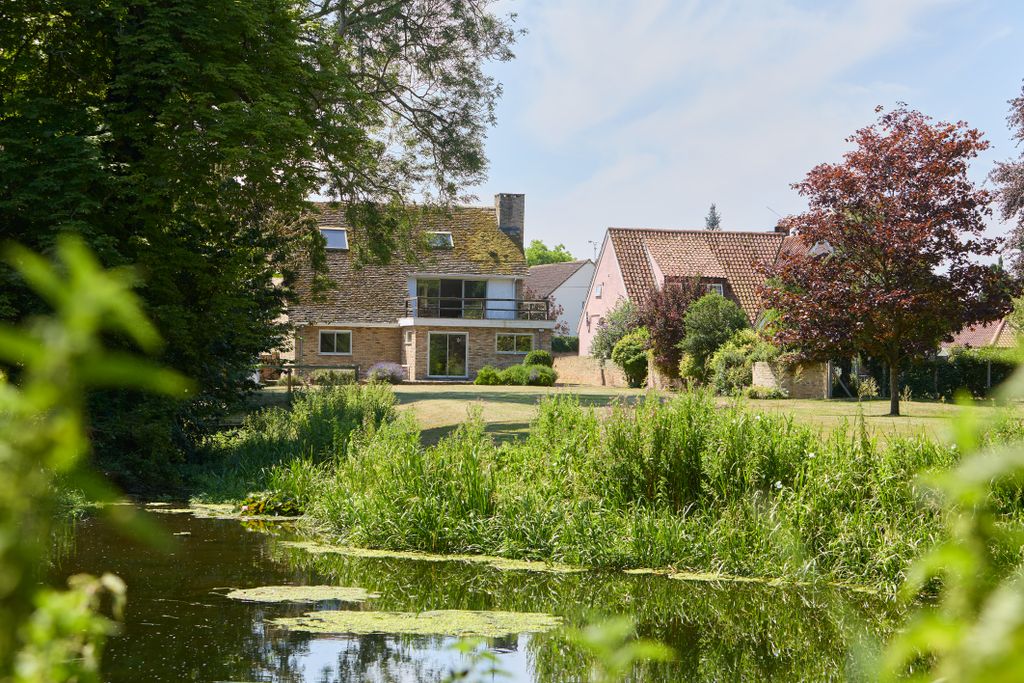 Property photo 1 of 30 59 The Street, Barton Mills 1007260004
