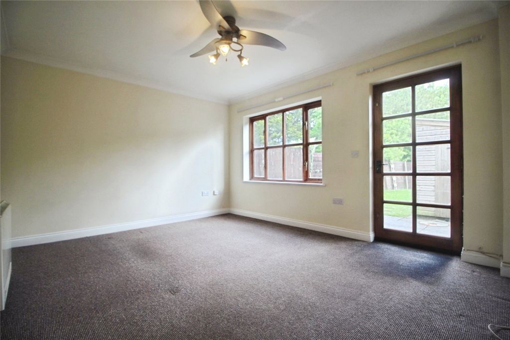 Property photo 3 of 8 Picture No. 19