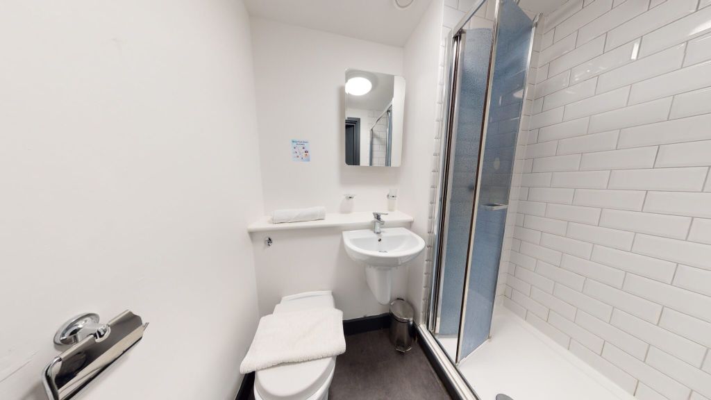 Property photo 3 of 6