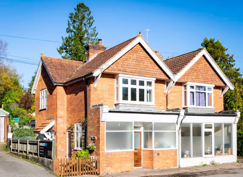 Property photo 1 of 18 Photo 12