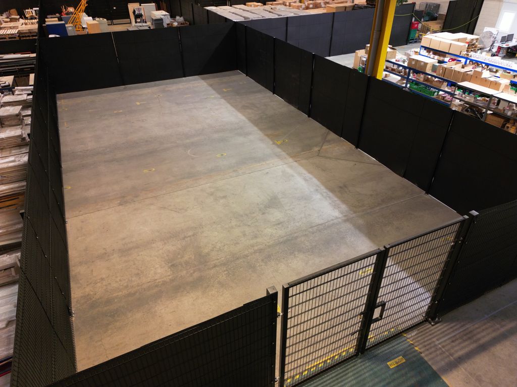 Property photo 3 of 9 Unit 309