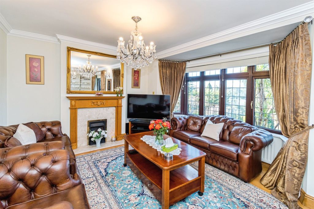 Property photo 3 of 29