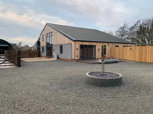 Property photo 1 of 11