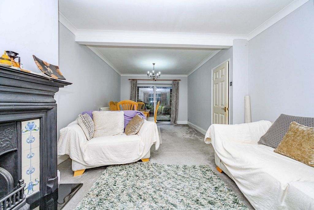 Property photo 3 of 14 Pbox-Img.Jpg