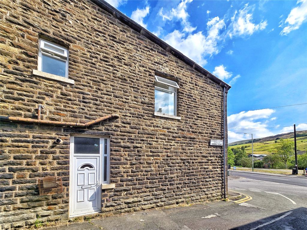 Property photo 2 of 13 Stone End Terrace