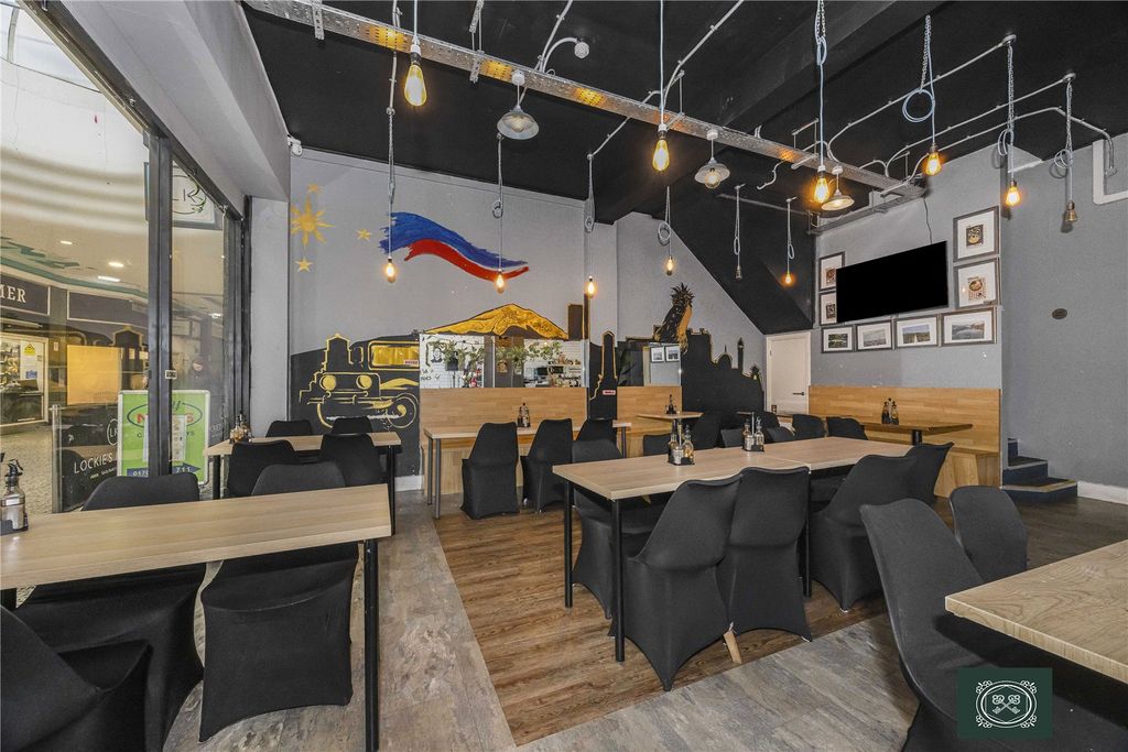 Property photo 3 of 22 Internal