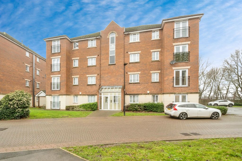 Property photo 1 of 11