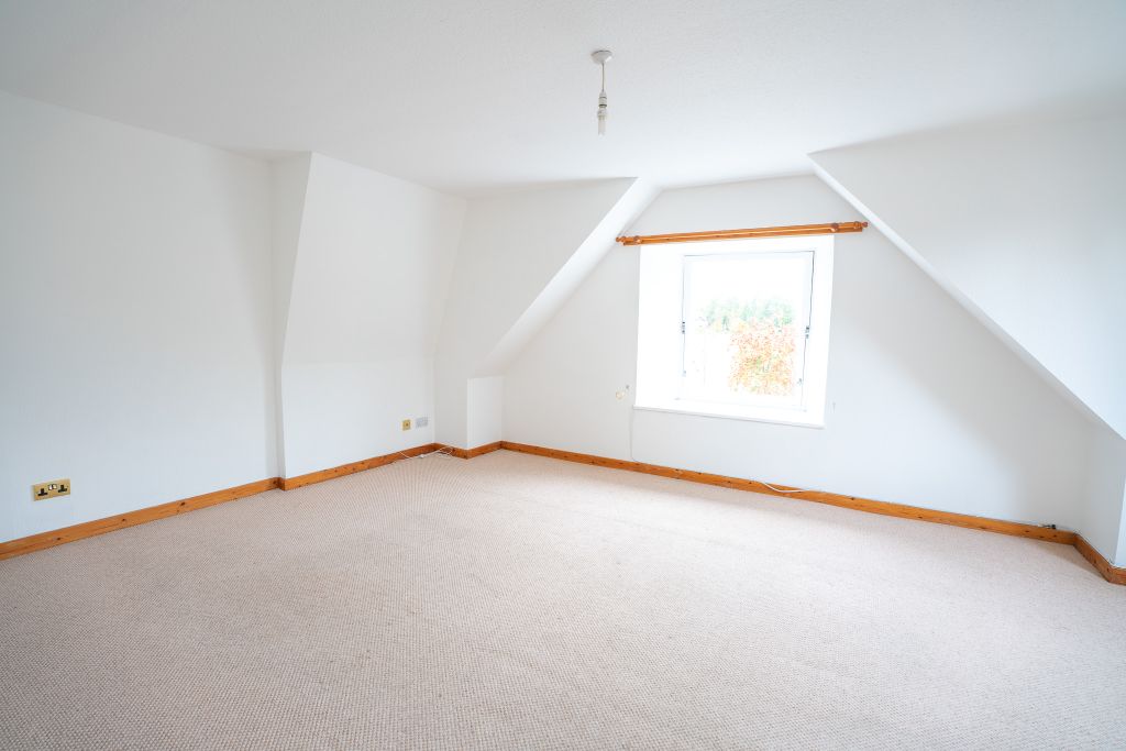 Property photo 2 of 30