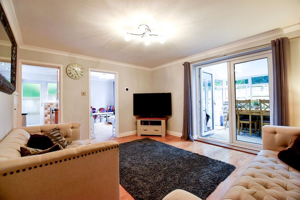 Property photo 3 of 12 Living Room.Jpg